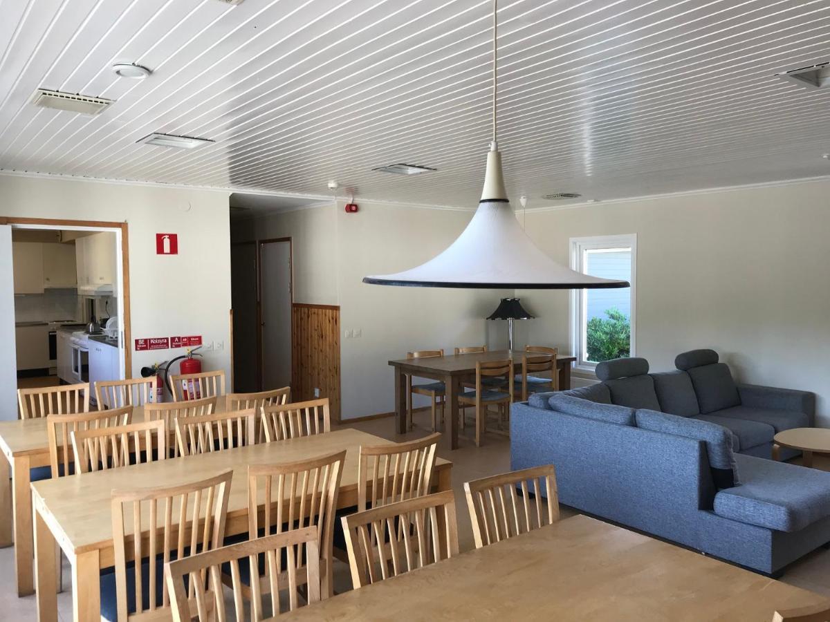 Halens Camping Och Stugby Hostel Olofstrom Exterior photo