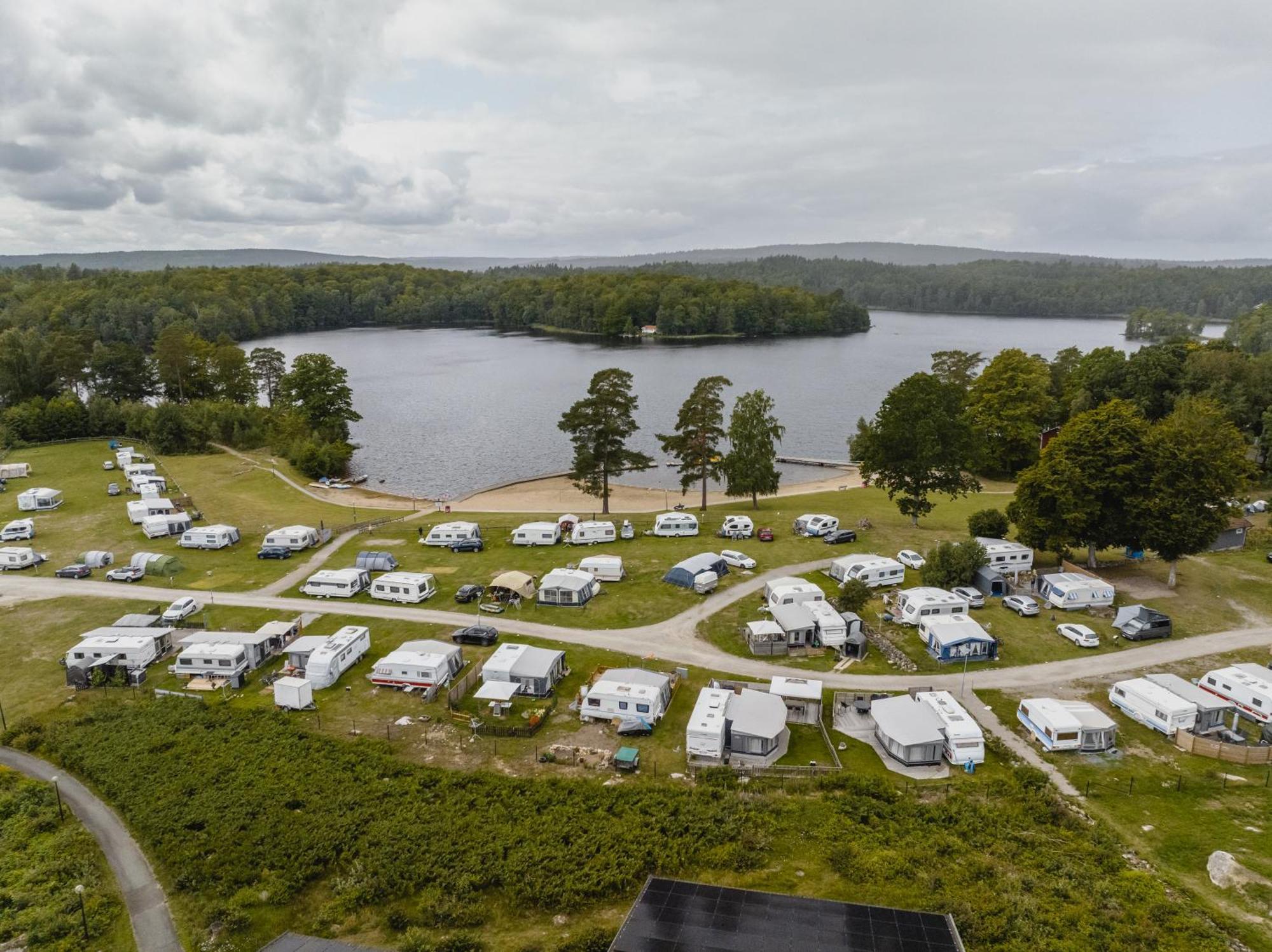 Halens Camping Och Stugby Hostel Olofstrom Exterior photo